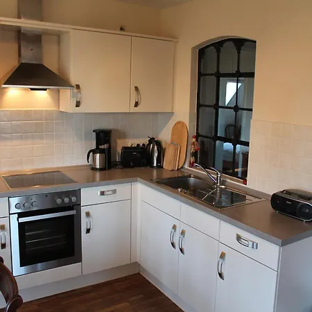Appartement Parkblick Mit 3 Schlafzimmern, Cleaning Included Buschenhagen